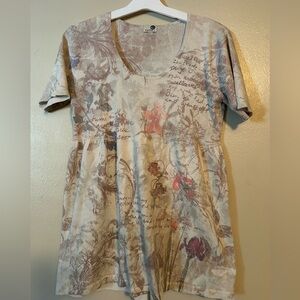 ONE WORLD  vintage Script and Floral Short Sleeve Top